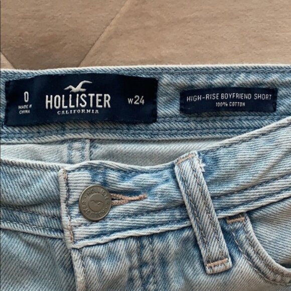 Hollister — high-rise boyfriend denim shorts - Picture 4 of 6